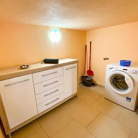 Synergy Deluxe Apartment *